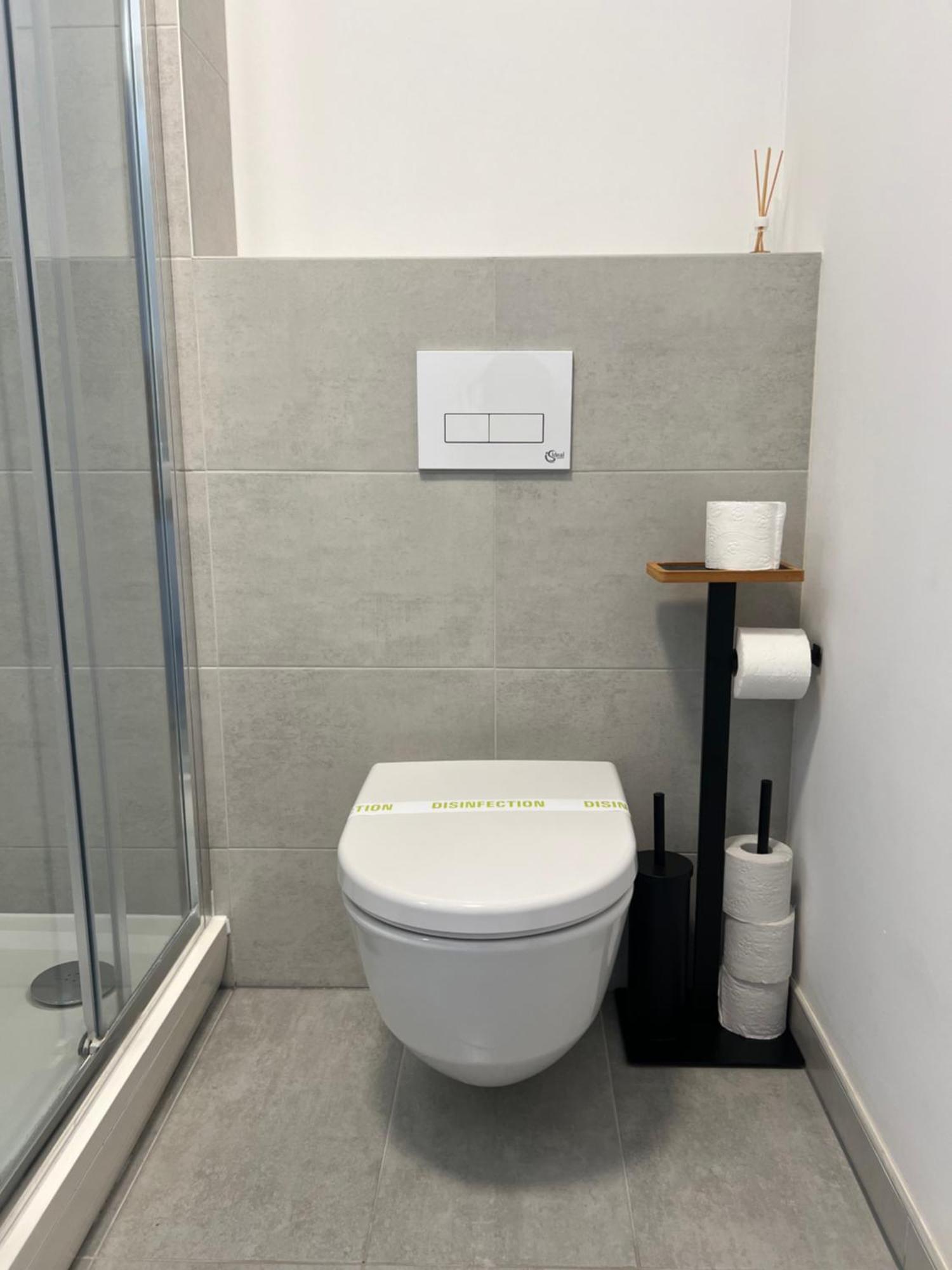 Skau Piano Family & Business Apartment Free Parking Братислава Экстерьер фото