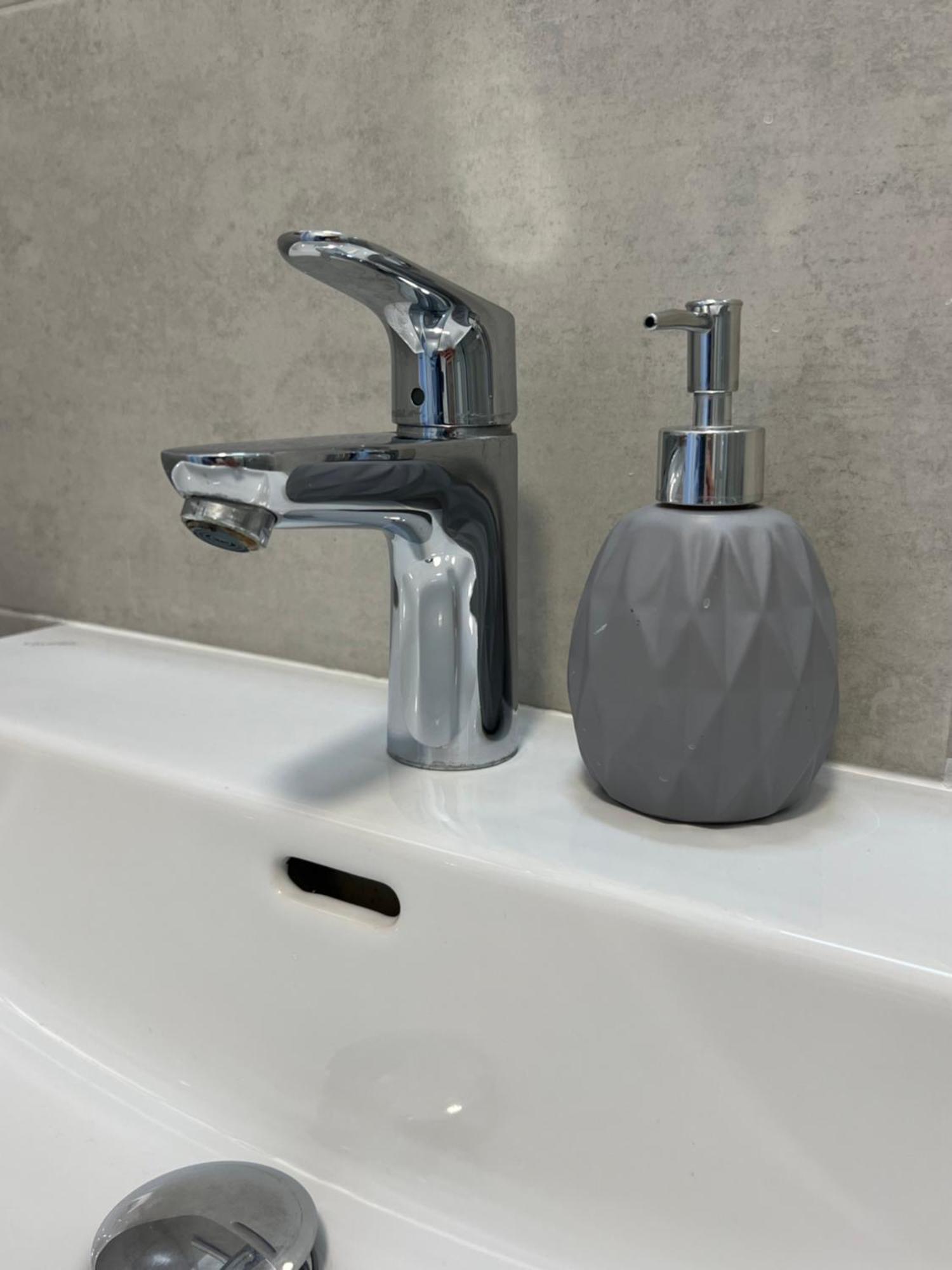 Skau Piano Family & Business Apartment Free Parking Братислава Экстерьер фото